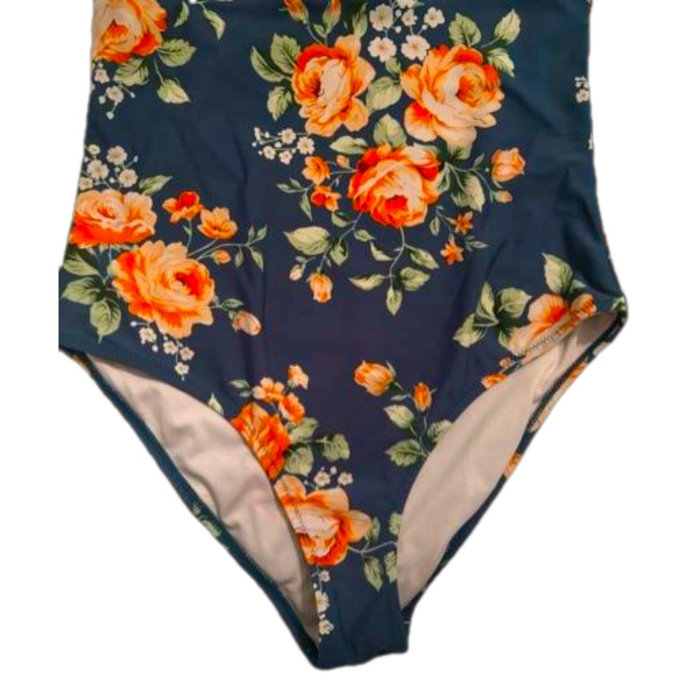 Green floral one piece swimsuit, scallops, padding - Picture 5 of 6